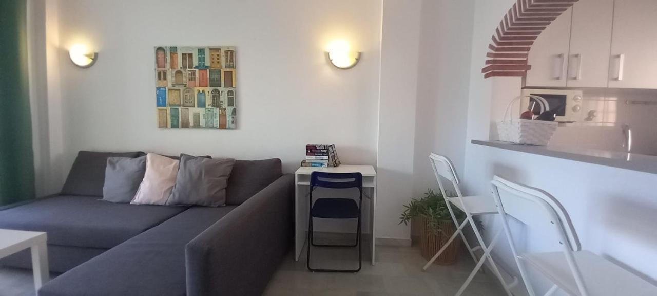Apartamento Carihuela un dormitorio junto al mar Torremolinos Exterior foto